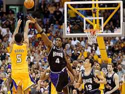 Robert Horry wirft